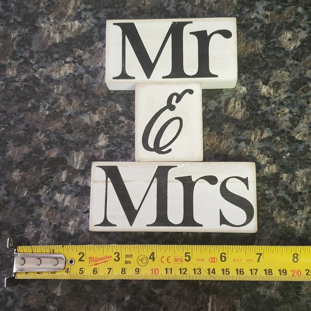 Mr and Mrs decorative blocks - Picture 4 of 4